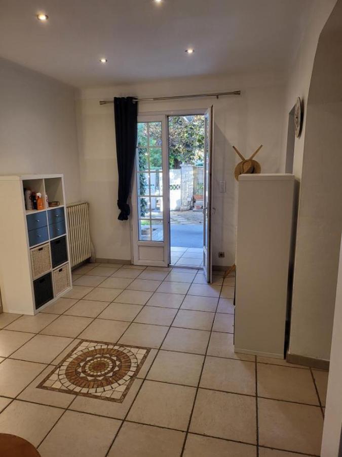 Grande Maison Avec 5 Chambres Et Jardin Avignon Exterior photo